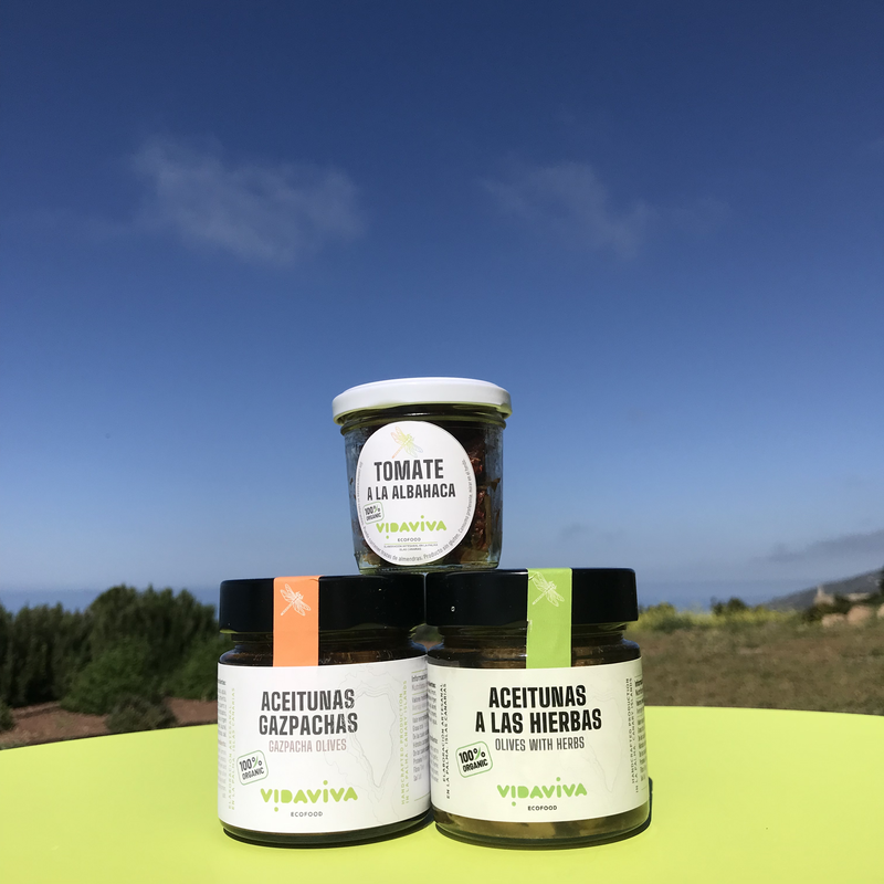 Herbed olives and gazpacho olives produced and elaborated by VidaViva Ecofood